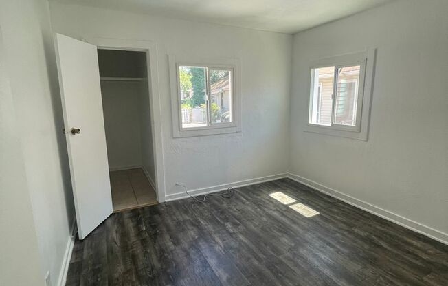 2 beds, 1 bath, 775 sqft, $1,295