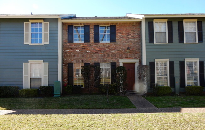 2 beds, 1.5 baths, $1,200