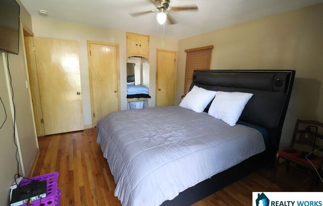 3 beds, 1 bath, $1,800