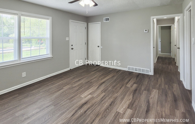 384 LILLIAN DR