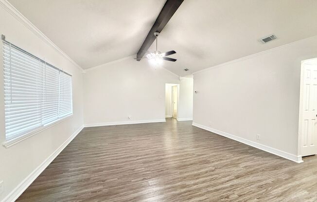 Beautiful and Spacious 4/2 Home in Richwood