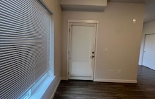 Studio, 1 bath, 501 sqft, $1,550, Unit 116