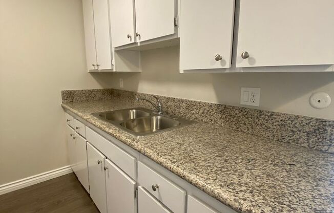 Cordova Apts