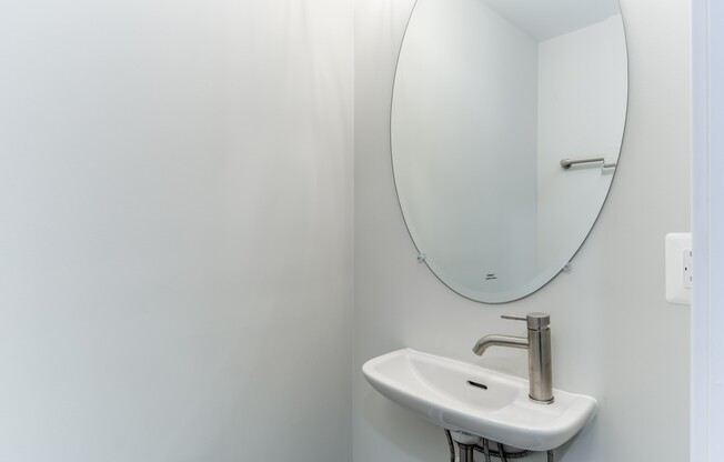 1 bed, 1.5 baths, 663 sqft, $1,775, Unit 105