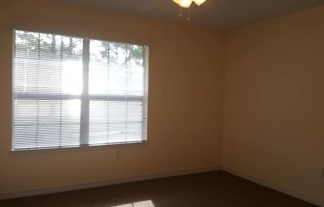 3 beds, 2 baths, $1,695