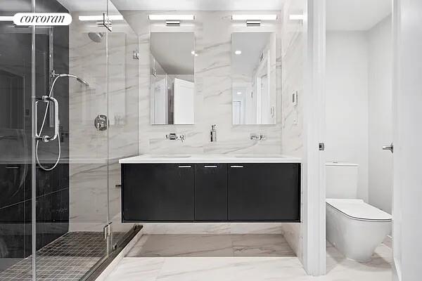 352 W 11 ST