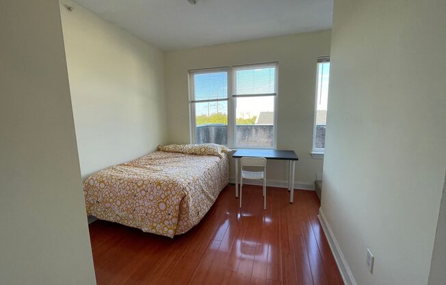 676 N 33rd st - 2