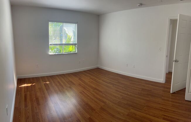 3 beds, 2 baths, 1,205 sqft, $2,275, Unit 060