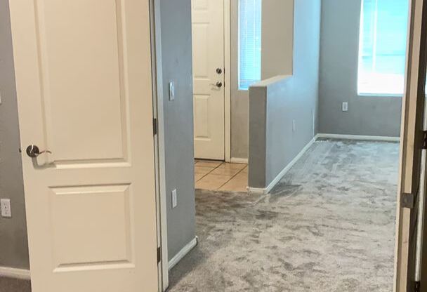 2 beds, 2 baths, $1,675, Unit # 1013