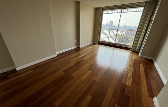 1 bed, 1 bath, 663 sqft, $3,600, Unit 1808
