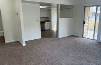 2 beds, 1 bath, 977 sqft, $1,375, Unit 4028