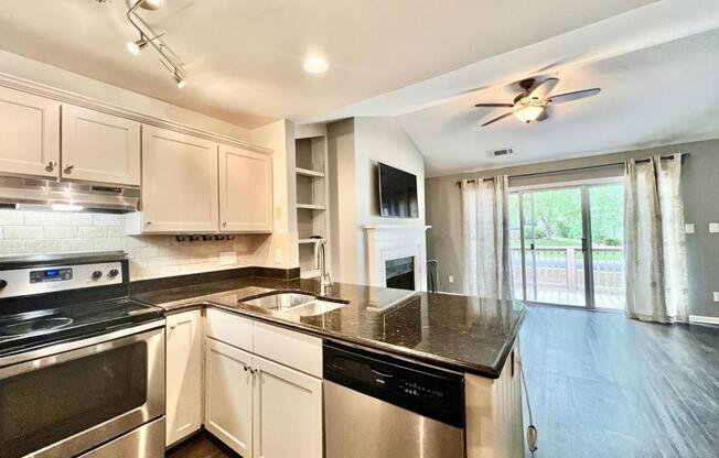 3306 SELWYN FARMS LN