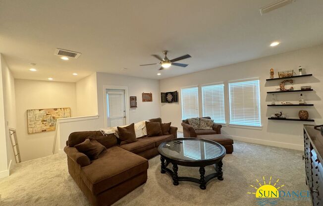 Stunning Destin Oaks Townhouse with Community Pool!