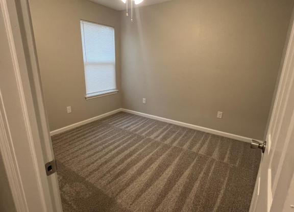 2227 N ATLANTA PL