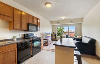 2 beds, 2 baths, 458 sqft, $715