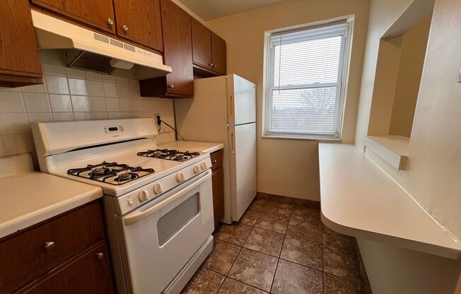 (640) Southcrest Heights Apartments