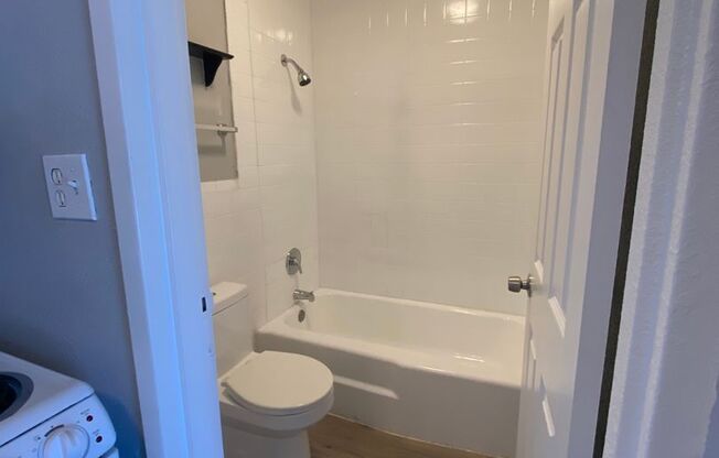 Studio, 1 bath, 500 sqft, $850, Unit 152