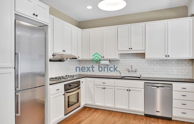 1 BED & 1 BATH CONDO FOR RENT