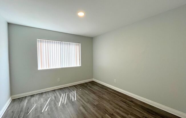 2 beds, 1.5 baths, 1,050 sqft, $2,048, Unit 305