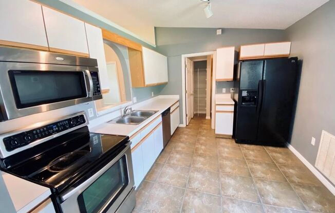 Gorgeous 3 bed/ 2 ba  Won't last!