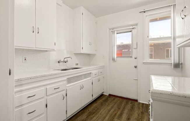Welcome to Corbett Avenue Apartments