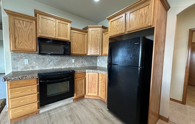 3 beds, 2 baths, $2,295