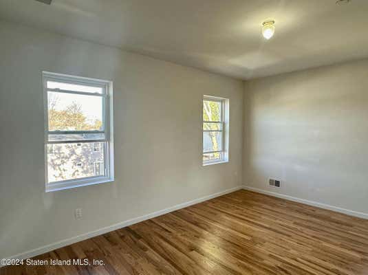 3 beds, 2 baths, 1,408 sqft, $3,250