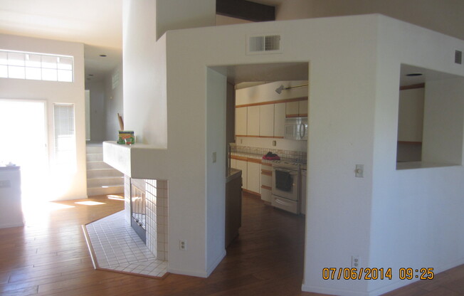 2 beds, 2 baths, $3,950, Unit # 36