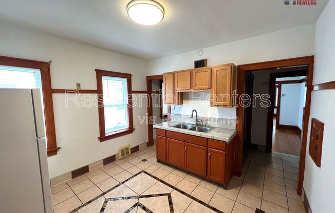 2728 N 47 ST