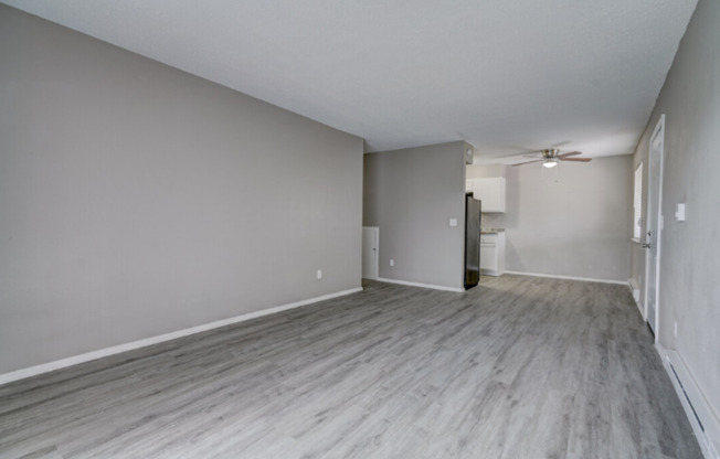 1 bed, 1 bath, 750 sqft, $880, Unit 5920-001