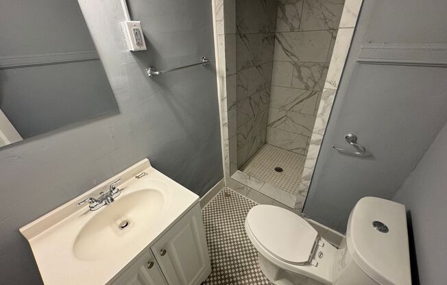 1 bed, 1 bath, $1,095, Unit 322