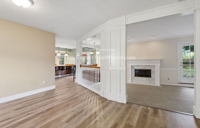 Stunning Two Bedroom, with Bonus Office + Pool/ Golf Access & Gym Amenities!