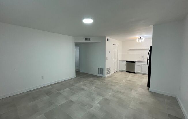 2 beds, 1 bath, 720 sqft, $1,250, Unit 102