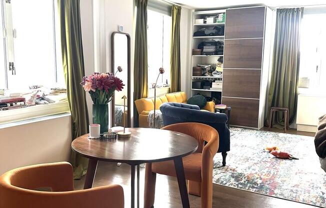 Studio, 1 bath, 613 sqft, $3,950, Unit 3F