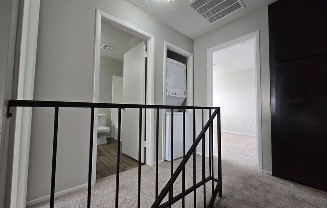 2 beds, 1.5 baths, 992 sqft, $1,350, Unit 900B