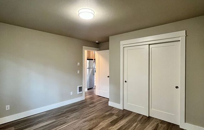 1 bed, 1 bath, $1,595, Unit 14