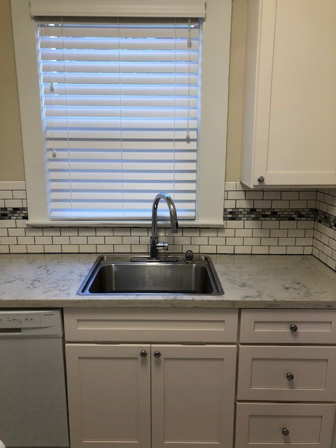 Studio, 1 bath, 300 sqft, $1,174, Unit 38