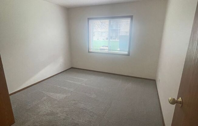 2 beds, 2 baths, 1,050 sqft, $1,260, Unit 110