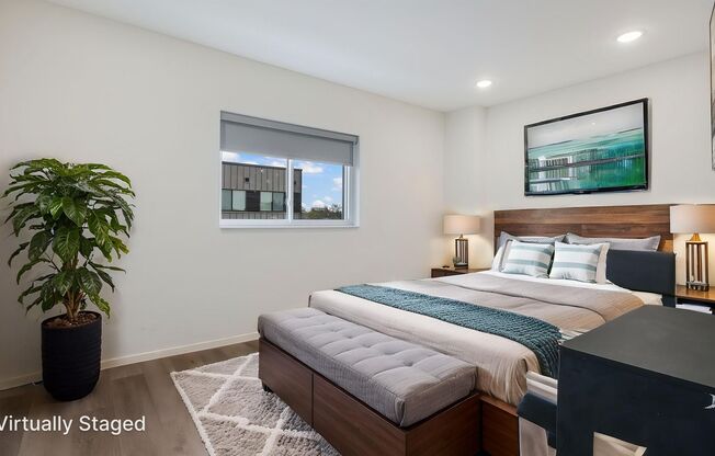 2 beds, 2 baths, 883 sqft, $2,750, Unit 4415 Chestnut - Large 2 Bedroom