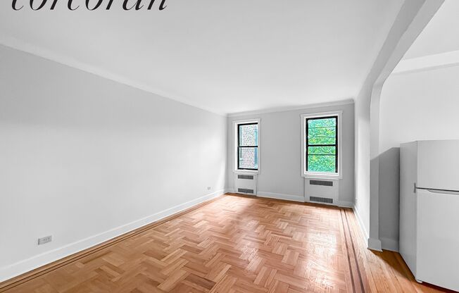 1685 E 5 ST