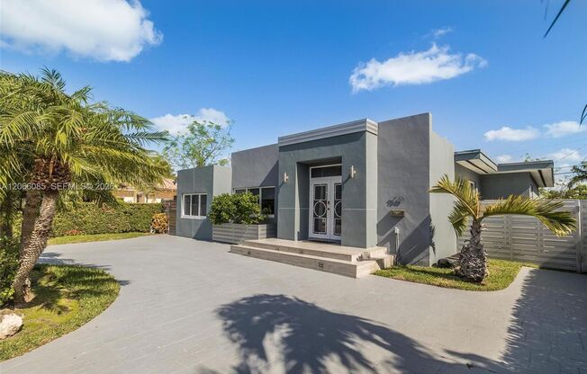 7549 BUCCANEER AVE NORTH BAY VILLAGE, FL 33141
