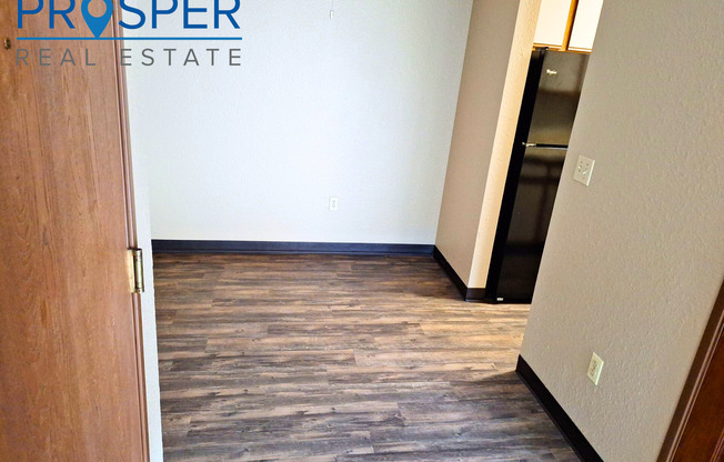 2 beds, 1.5 baths, 760 sqft, $950, Unit PU400X-016