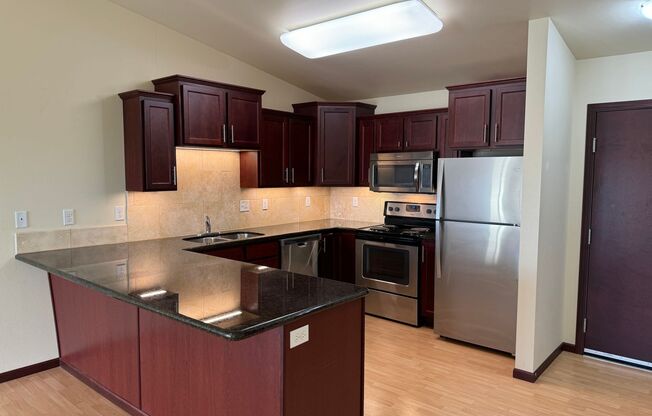 1 bed, 1 bath, 670 sqft, $1,020, Unit 5400-105