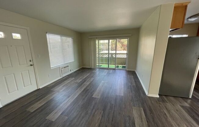 2 beds, 1.5 baths, $2,395