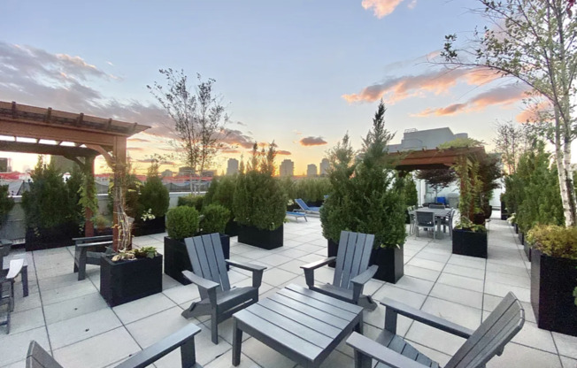2 beds, 2 baths, 1,024 sqft, $8,500, Unit 5U