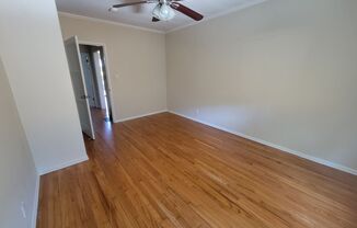 1 bed, 1 bath, $3,500, Unit 2416