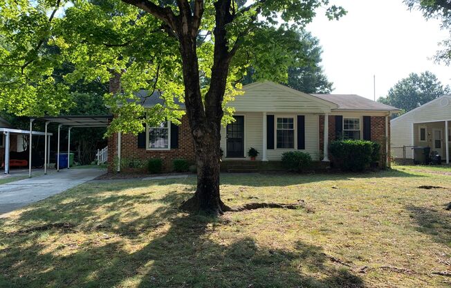 1208 Somerset ~ 3 brm 1 bath~ Remodeled!~ Washer & Dryer~fenced yard~Carport~ Yard work included! NO HOA