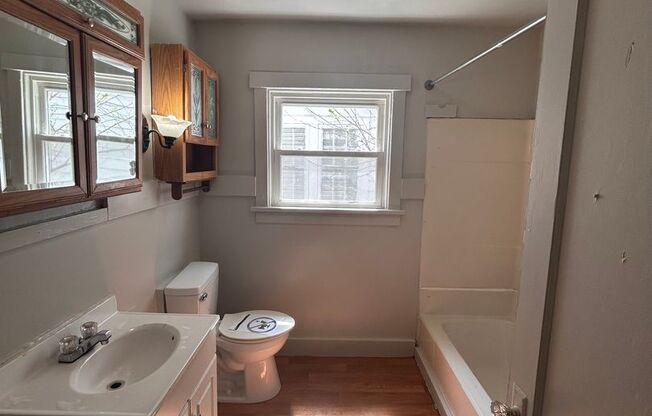 4205 Robinwood Dr.