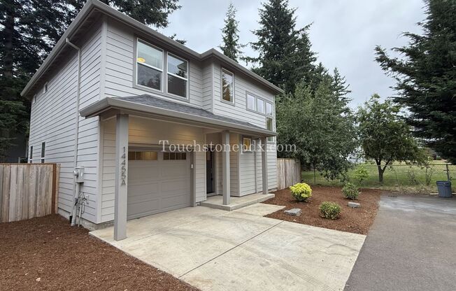 Luxury Meets Nature for this 3 BD | 2.5 BA Townhome Near Powell Butte