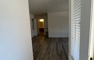 1 bed, 1 bath, 688 sqft, $1,375, Unit 027